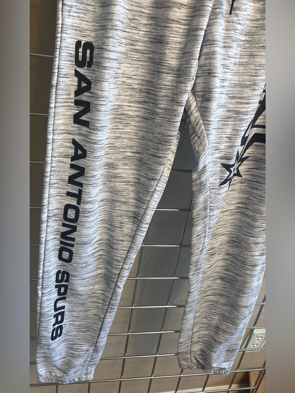 NWT San Antonio Spurs Joggers Women’s Sz M NBA Ultra Game Pockets Lightweight